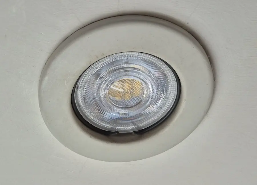 LED downlight not working Banbury LED downlight not working in bathroom ceiling in Banbury