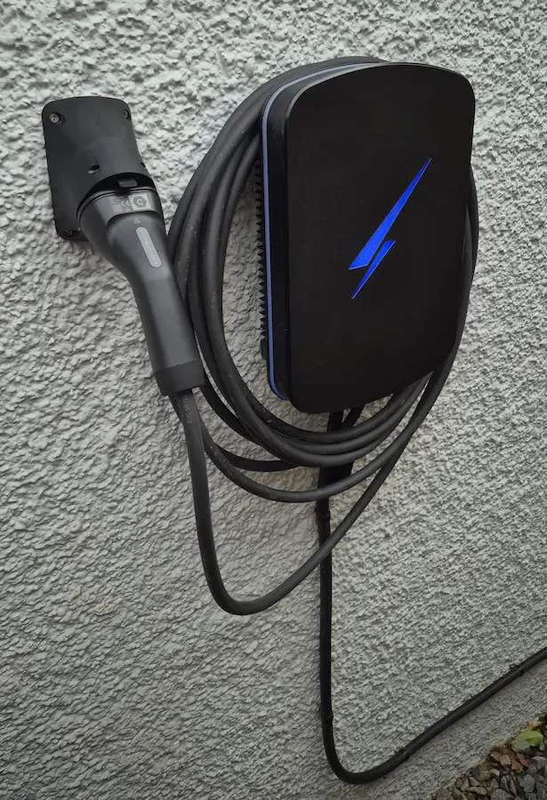 Hypervolt Home 3 Pro EV Charger Installation Banbury Hypervolt Home 3 Pro EV charger installed on an outside wall