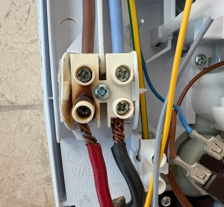 Overheated electrical connection found during EICR in Banbury