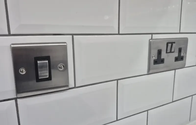 Sockets and Spurs Installed in an Adderbury Kitchen